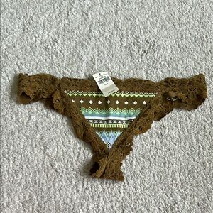 Aerie Velvet Lace Thong, size S.